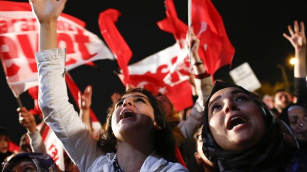 Ξημερώνει μια νέα μέρα, όχι απαραίτητα καλύτερη, για την Τουρκία