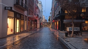 Lockdown - Χατζηθεοδοσίου στο CNN Greece: «Χιονοστιβάδα» λουκέτων αν οι έμποροι χάσουν τις εκπτώσεις