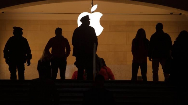 Γιατί η Ευρώπη δάγκωσε το μήλο της Apple